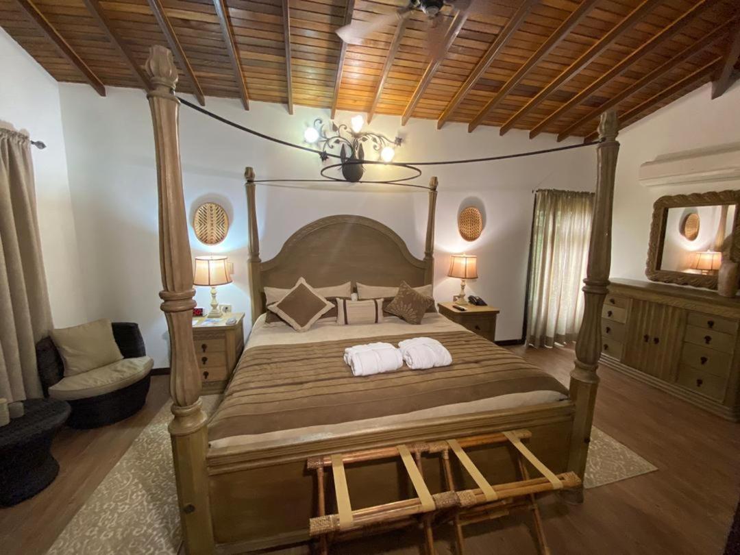 Ara Meru Lodge Canaima Exterior foto
